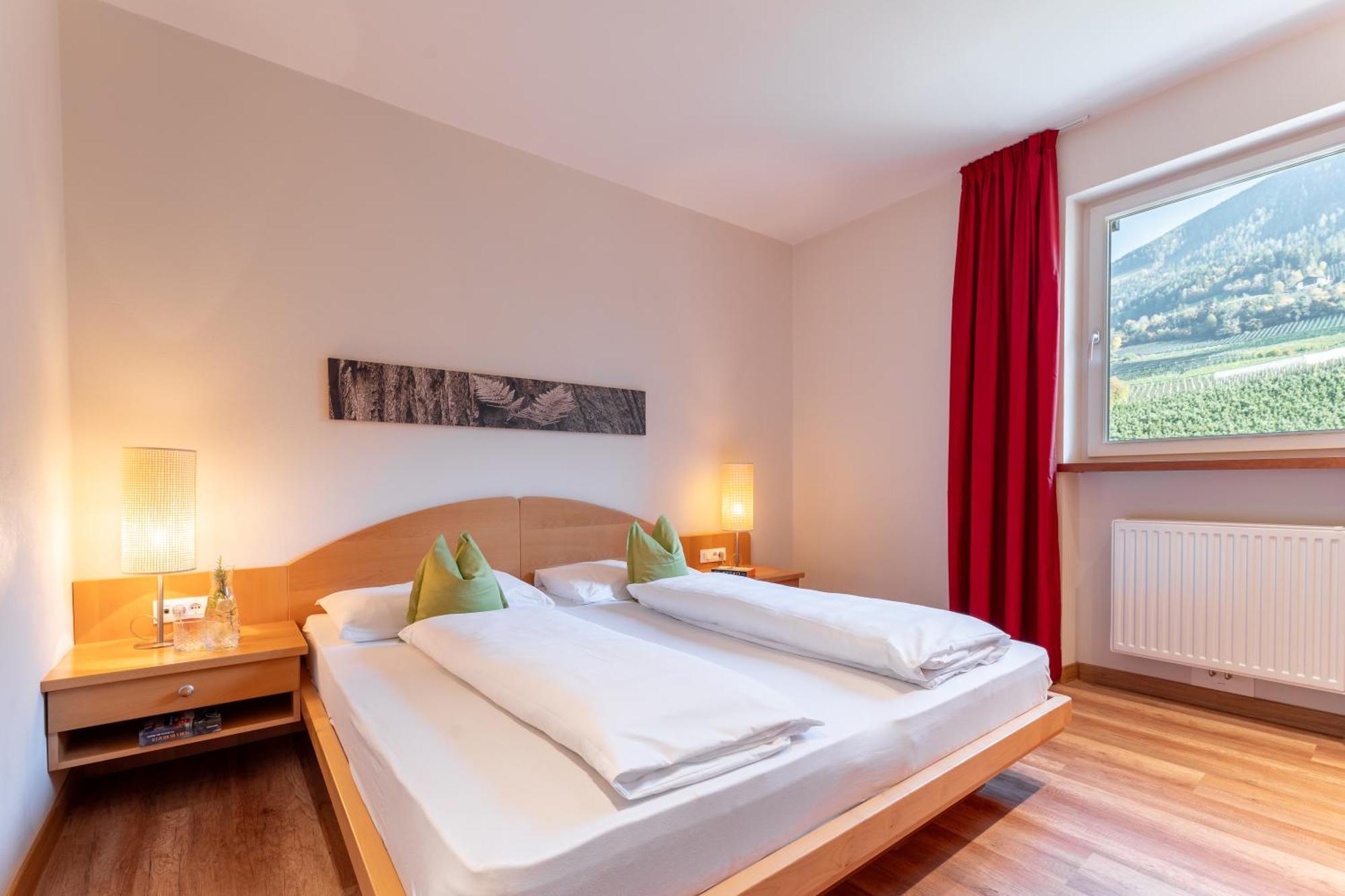 Feldhof Schenna Aparthotel Ngoại thất bức ảnh