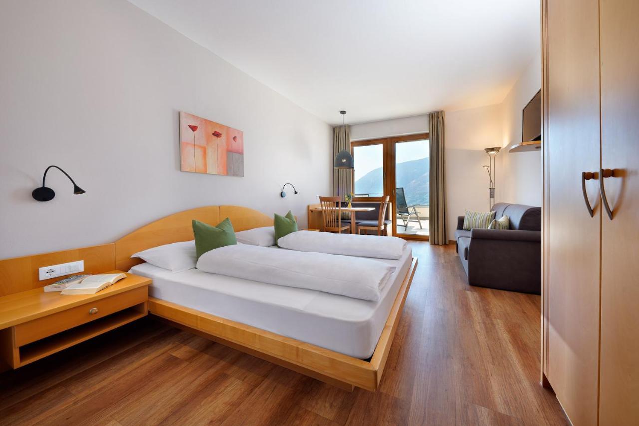 Feldhof Schenna Aparthotel Ngoại thất bức ảnh