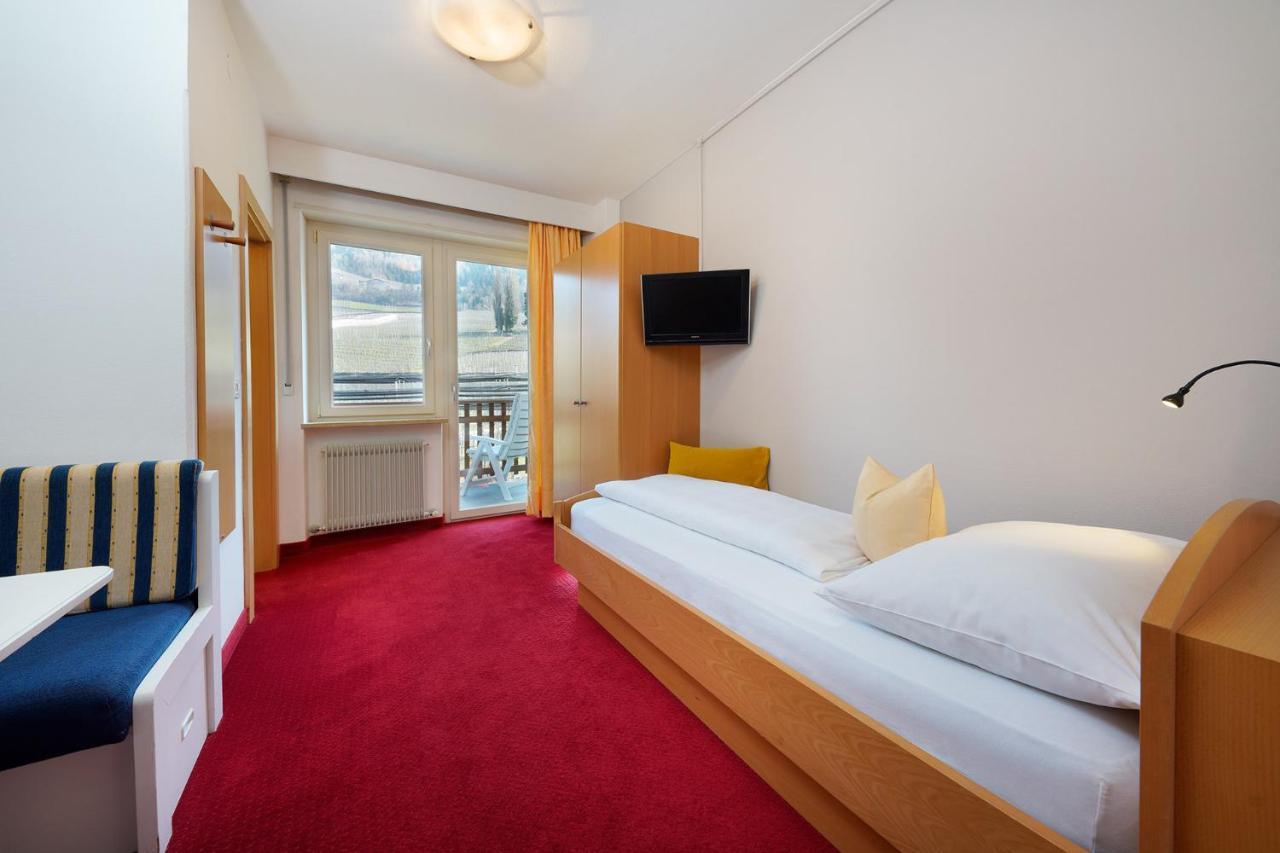 Feldhof Schenna Aparthotel Ngoại thất bức ảnh