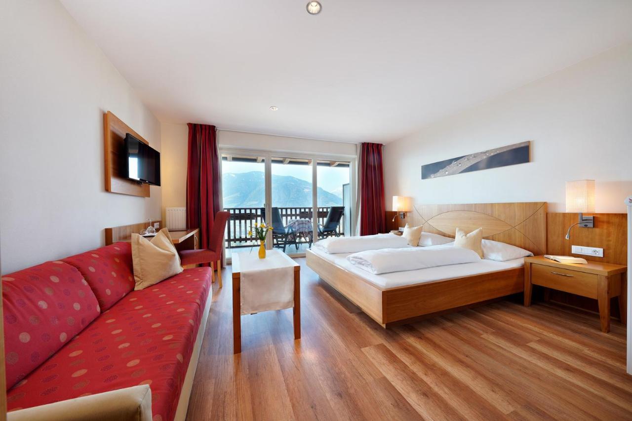 Feldhof Schenna Aparthotel Ngoại thất bức ảnh